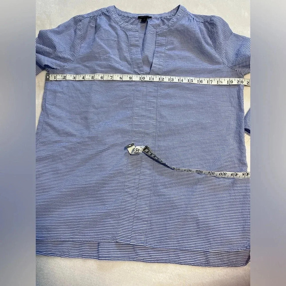 ✨ Ann Taylor Women’s M Blue White Striped Bell Sleeve Blouse | Classic - Picture 6 of 7